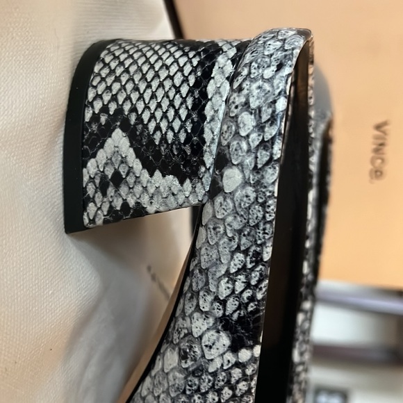 Worn once Vince shoes - Picture 3 of 4